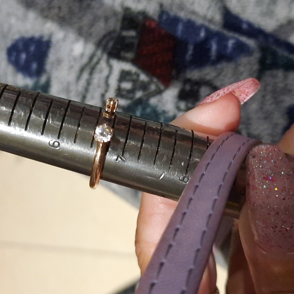 GENUINE AUTHENTIC SWAROVSKI CASIOPIA Ring 🌹 GOLD SIZE 6.5-7 - Picture 3 of 6